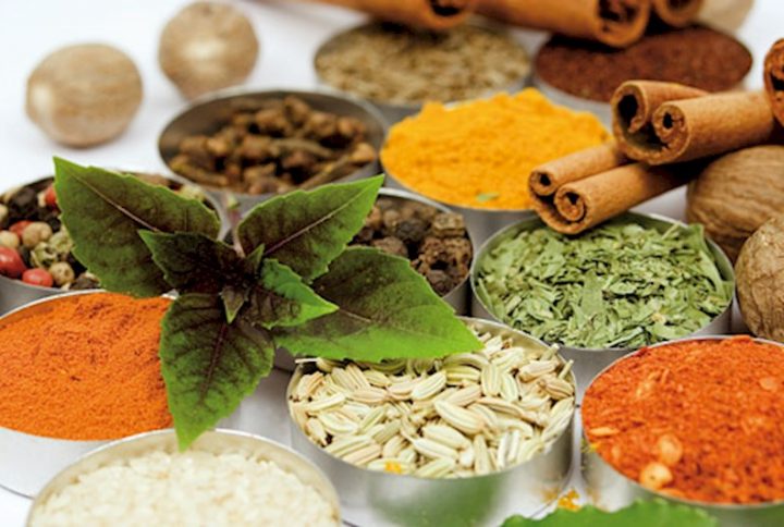 مصرف دمنوش های گیاهی و دارویی دم نوش چای سبز